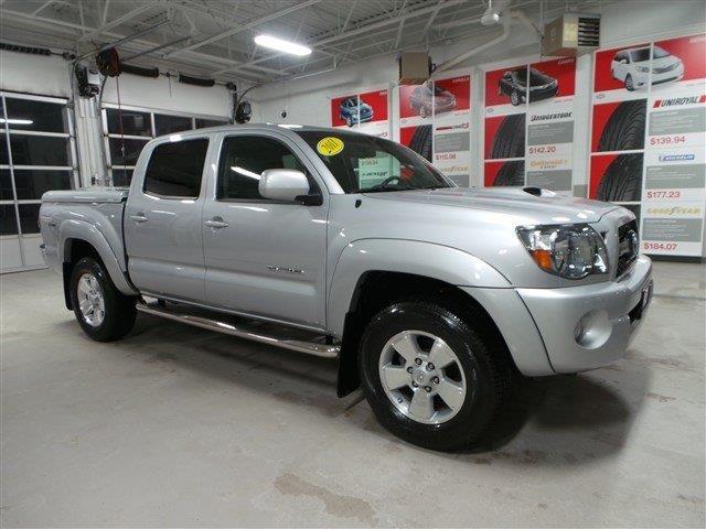 2011 Toyota Tacoma Short Box-wheels-5.4 V-8-+more