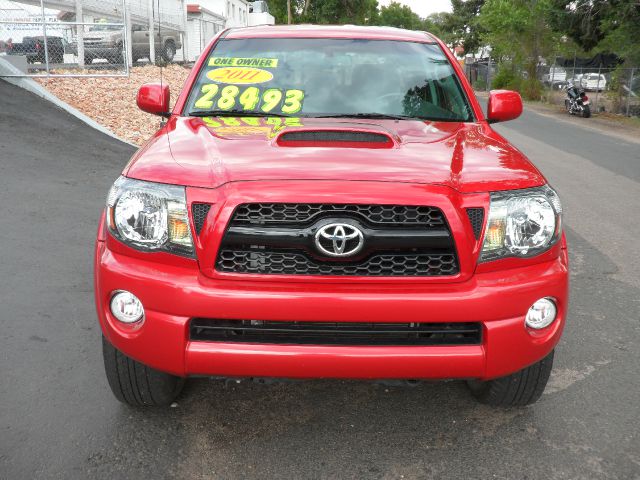 2011 Toyota Tacoma 137 WB 6.8L XLT