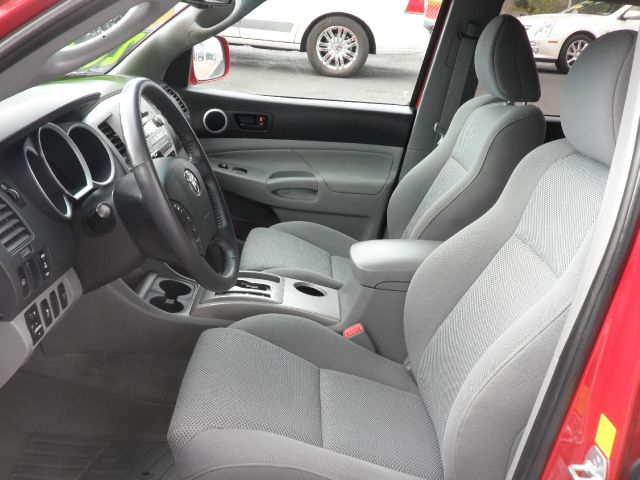 2011 Toyota Tacoma 137 WB 6.8L XLT