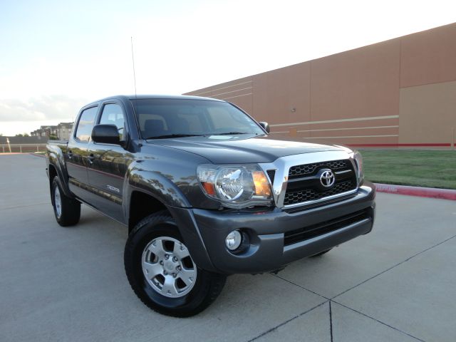 2011 Toyota Tacoma Z28 LOW Miles