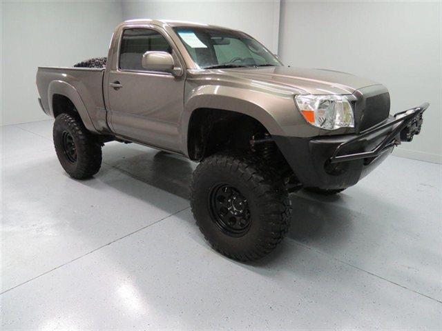 2011 Toyota Tacoma 4dr Sdn ES 2.4L Auto