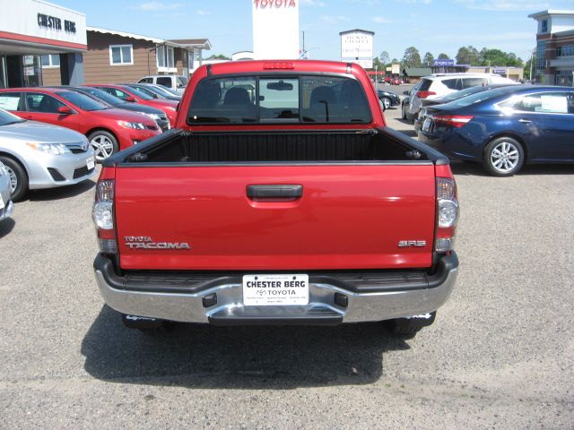 2013 Toyota Tacoma Ext Cab - 4x4 LT At Brookv
