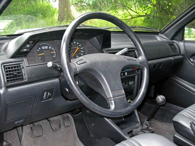 1990 Toyota Tercel I4 Man SE