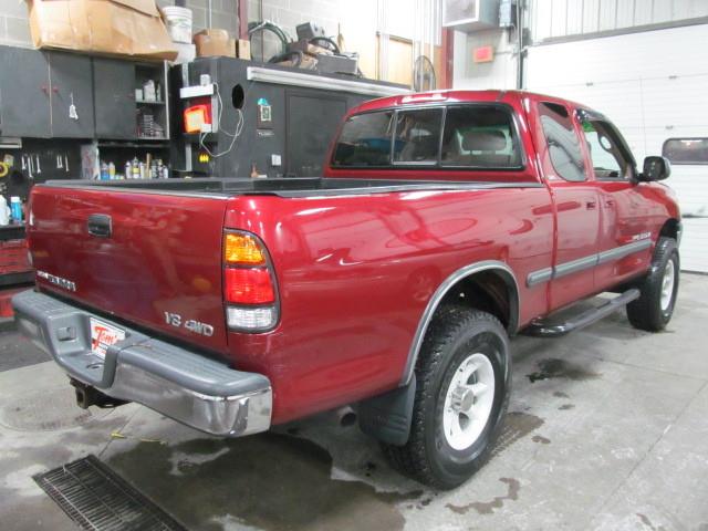 2000 Toyota Tundra 2004 4dr Sdn SE