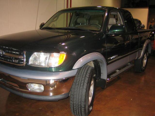 2001 Toyota Tundra 1999 Pontiac