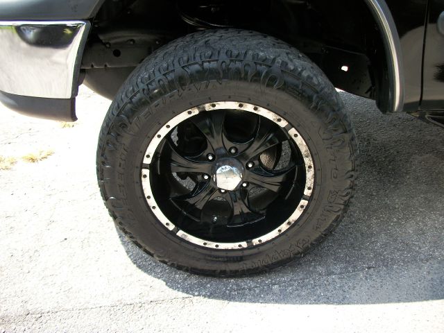 2002 Toyota Tundra WGN SE ONE Owner