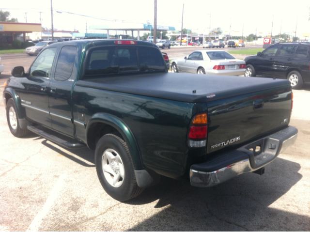 2002 Toyota Tundra LS 15 Passenger
