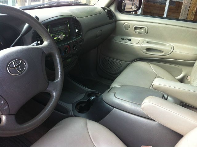 2003 Toyota Tundra LS 15 Passenger