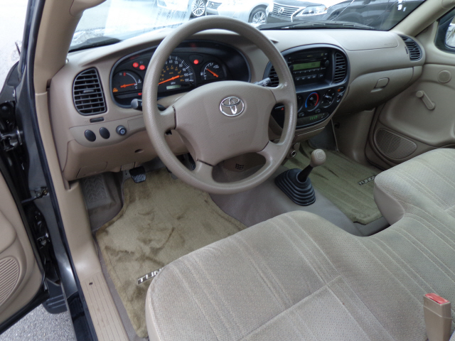 2003 Toyota Tundra Base
