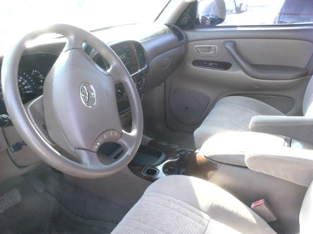 2004 Toyota Tundra Limited 4x4 (marshalltown)