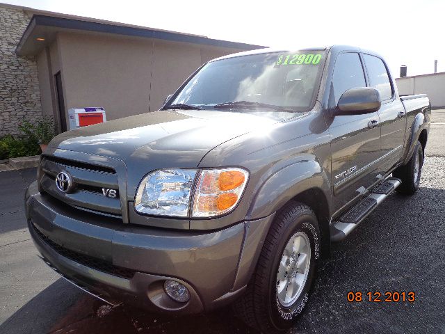 2004 Toyota Tundra Limited 4x4 (marshalltown)