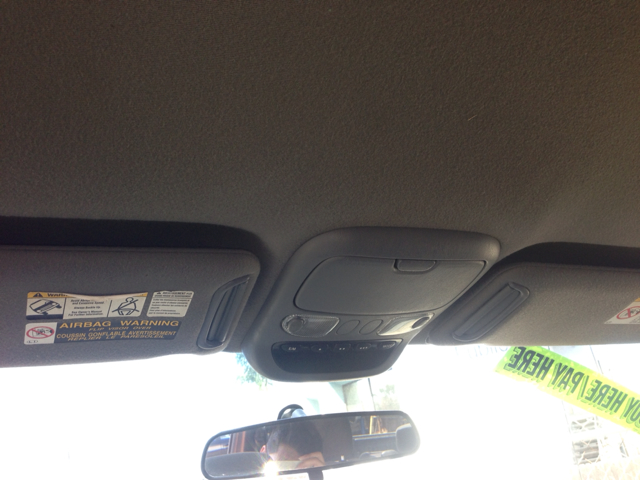 2004 Toyota Tundra TRIO