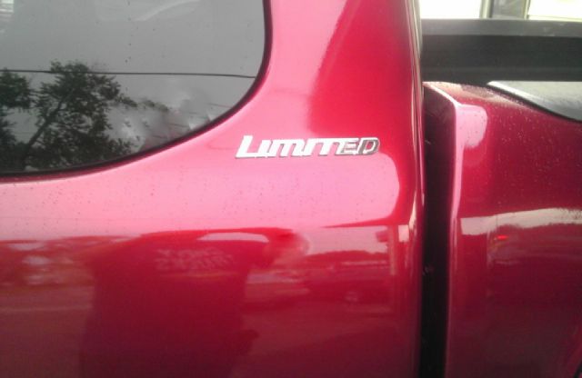 2005 Toyota Tundra HB SE AUTO