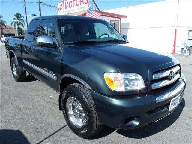 2005 Toyota Tundra 2WD Regular Cab Standard Box SL Truck