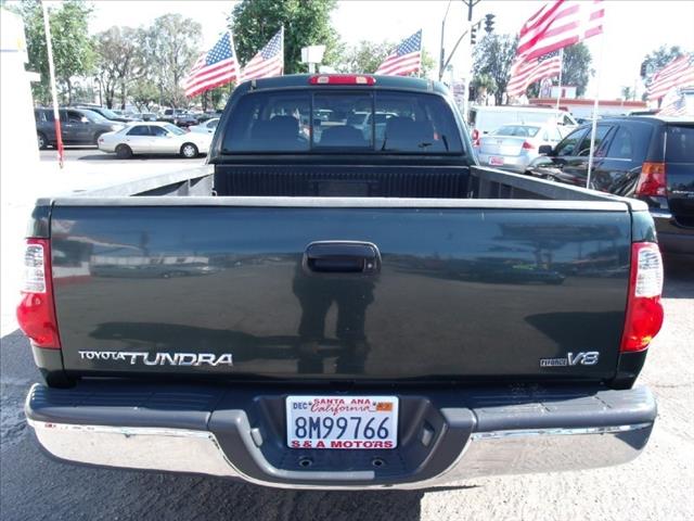 2005 Toyota Tundra 2WD Regular Cab Standard Box SL Truck
