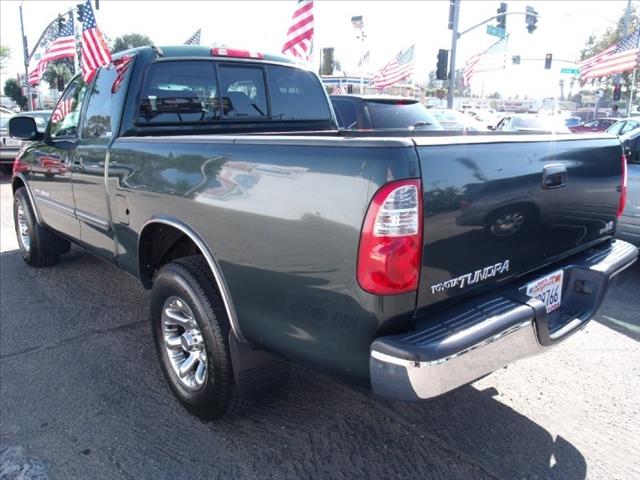 2005 Toyota Tundra 2WD Regular Cab Standard Box SL Truck
