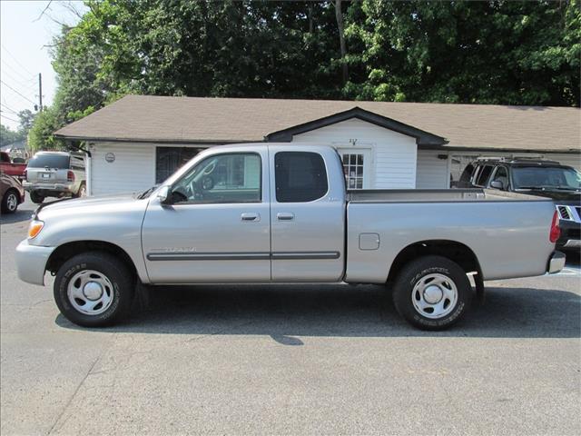 2005 Toyota Tundra 4dr 112 Inch WB Eddie Bauer SUV
