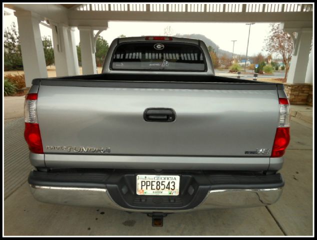 2005 Toyota Tundra TRIO
