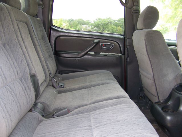 2006 Toyota Tundra Ext Cab - 4x4 LT At Brookv