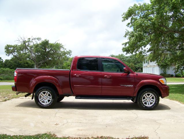 2006 Toyota Tundra Ext Cab - 4x4 LT At Brookv