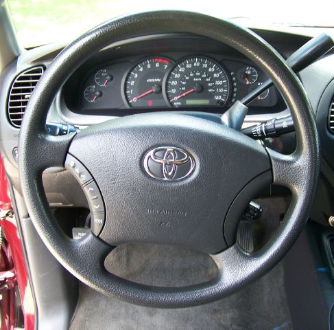 2006 Toyota Tundra Ext Cab - 4x4 LT At Brookv