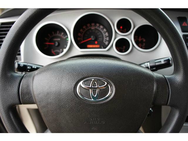 2007 Toyota Tundra 2004 Rtible LXi