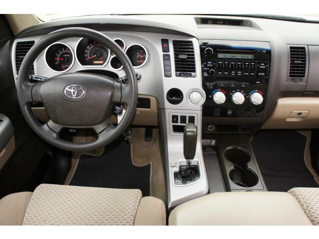 2007 Toyota Tundra 2004 Rtible LXi