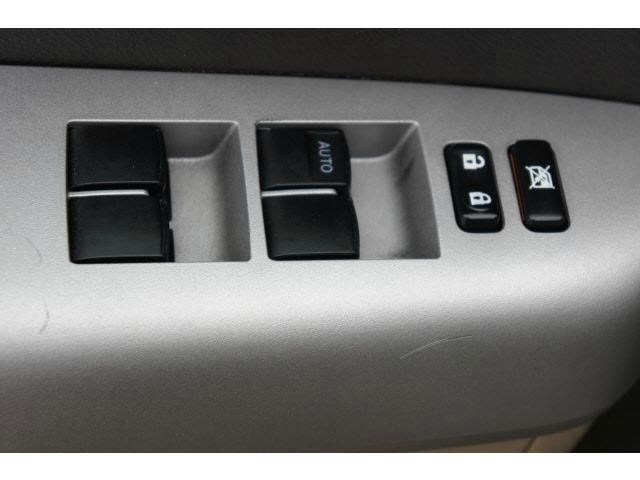 2007 Toyota Tundra 2004 Rtible LXi