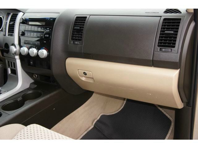 2007 Toyota Tundra 2004 Rtible LXi