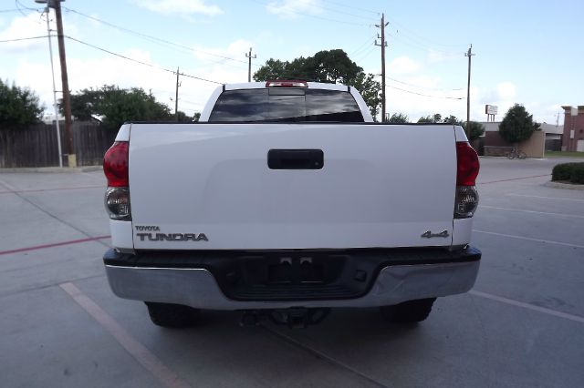 2007 Toyota Tundra 4WD 4dr AT