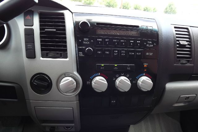 2007 Toyota Tundra 4WD 4dr AT