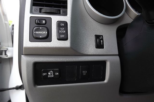 2007 Toyota Tundra 4WD 4dr AT