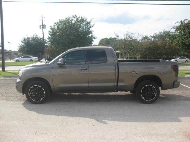 2008 Toyota Tundra 4dr Base 4-cyl 4WD