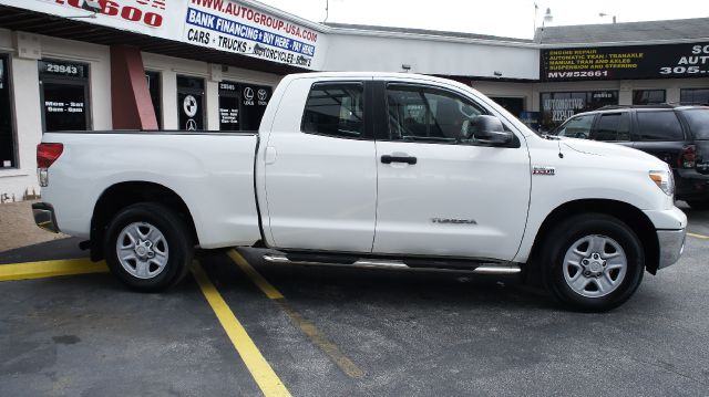 2010 Toyota Tundra Touring 4x4 Tow Pkg