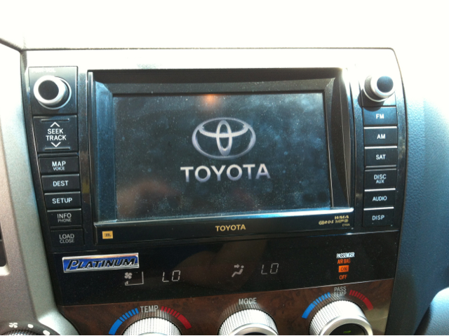 2010 Toyota Tundra 4dr Sdn Man 2.0T Fronttrak