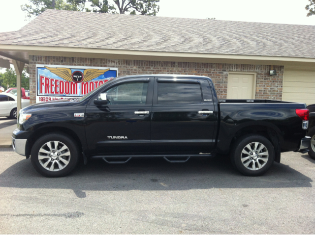 2010 Toyota Tundra 4dr Sdn Man 2.0T Fronttrak