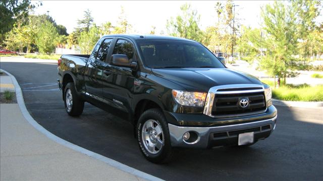 2010 Toyota Tundra SLT QUAD CAB 4 X