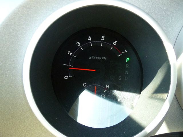 2010 Toyota Tundra 4dr Sdn Man 2.0T Fronttrak