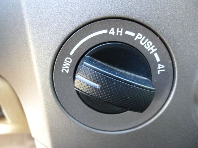 2010 Toyota Tundra 4dr Sdn Man 2.0T Fronttrak