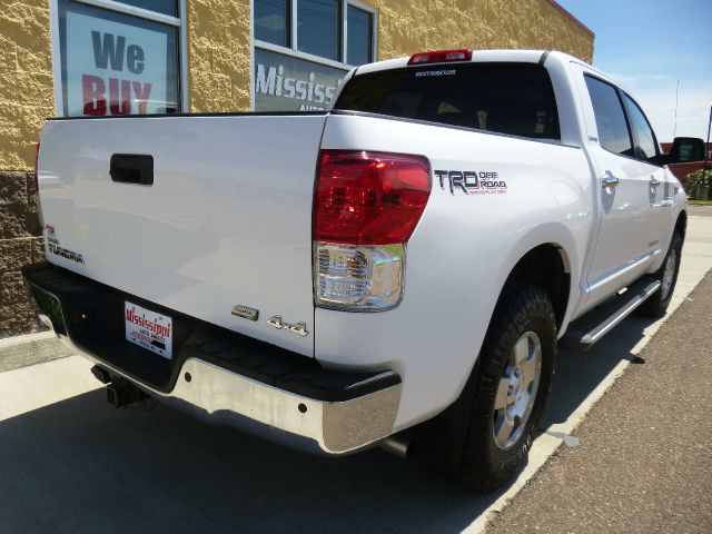 2010 Toyota Tundra 4dr Sdn Man 2.0T Fronttrak