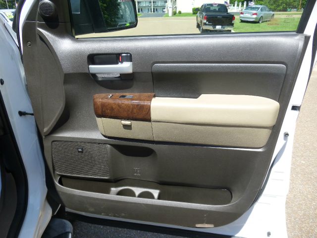 2010 Toyota Tundra 4dr Sdn Man 2.0T Fronttrak