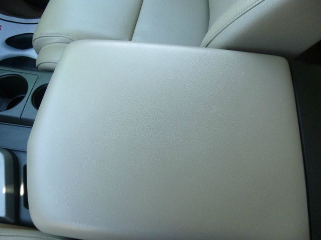 2010 Toyota Tundra 4dr Sdn Man 2.0T Fronttrak