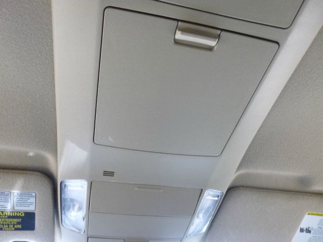 2010 Toyota Tundra 4dr Sdn Man 2.0T Fronttrak