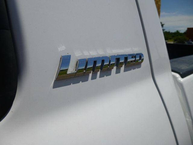 2010 Toyota Tundra 4dr Sdn Man 2.0T Fronttrak