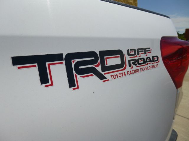 2010 Toyota Tundra 4dr Sdn Man 2.0T Fronttrak