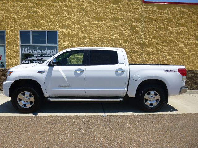 2010 Toyota Tundra 4dr Sdn Man 2.0T Fronttrak