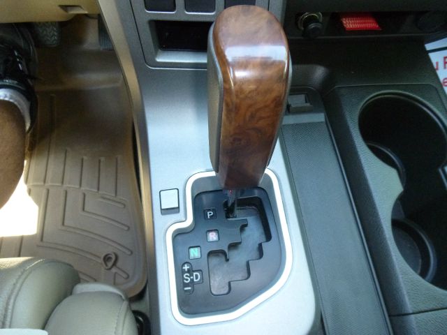 2010 Toyota Tundra 4dr Sdn Man 2.0T Fronttrak