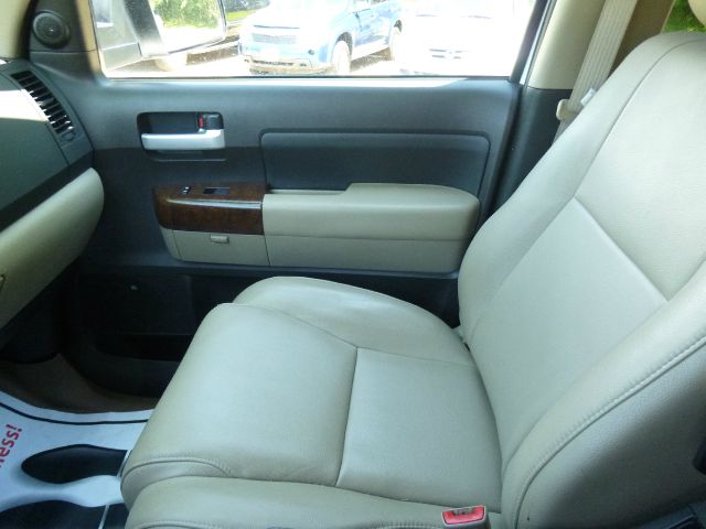2010 Toyota Tundra 4dr Sdn Man 2.0T Fronttrak