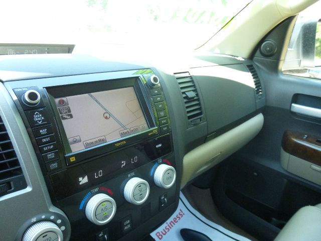 2010 Toyota Tundra 4dr Sdn Man 2.0T Fronttrak