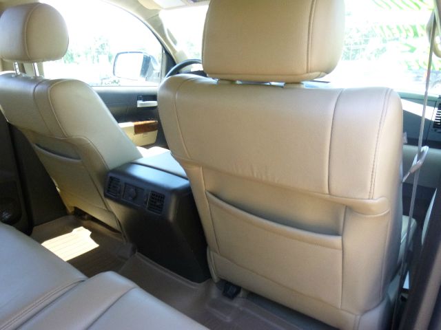 2010 Toyota Tundra 4dr Sdn Man 2.0T Fronttrak